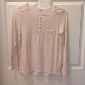 Cute shirt with buttons